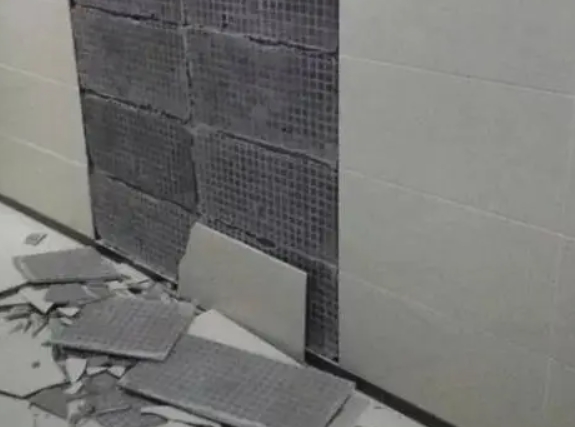 大悟瓷砖空鼓维修公司分享下大悟墙砖松动维修的知识